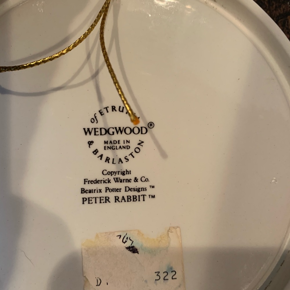 Wedgwood Beatrix Potter Peter Rabbit Plaque - Picture 3 of 3